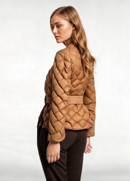 Isolde - Elegante Pofmantel voor de Winter